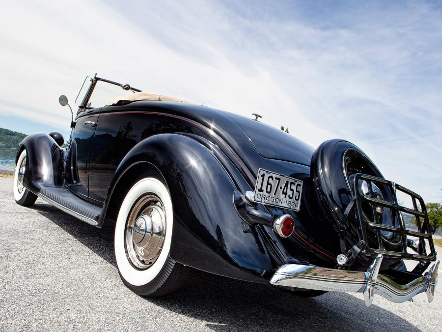  Ford V8 DeLuxe Roadster 1936 года  (фото 23 из 32)